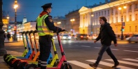 Юрент усилил контроль за электросамокатами и защиту пешеходов в Петербурге