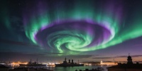 Жители Петербурга и Ленобласти увидели редкое полярное сияние в небе
