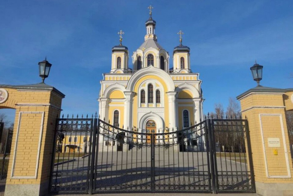 Киновия Александро-Невской Лавры на Октябрьской набережной стала памятником региона