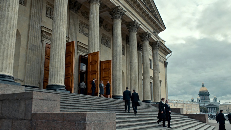 Суд Петербурга рассмотрит изъятие имущества экс-главы НМИЦ им. Мешалкина