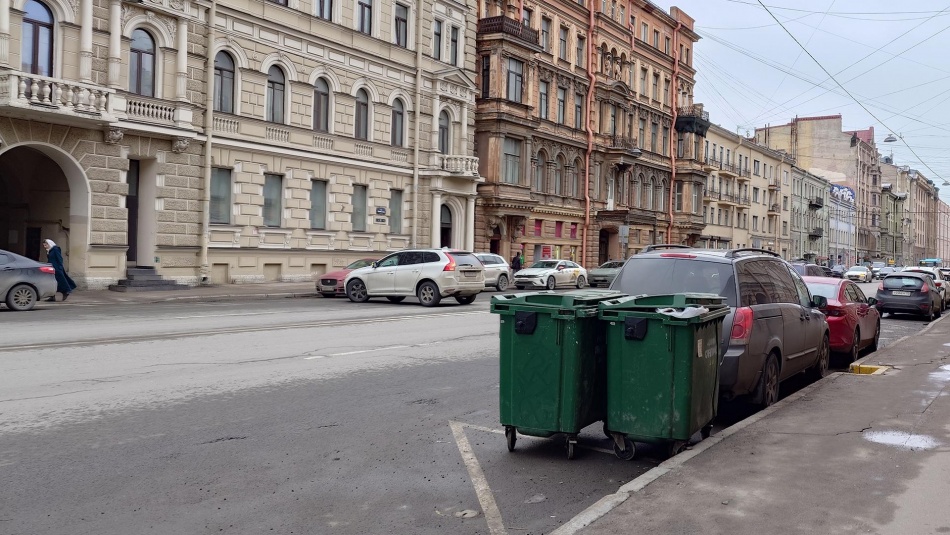 В Петербурге на месяц закроют 8-ю и 9-ю линии Васильевского острова