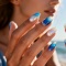 Почему ocean nails стали главным летним трендом для женщин 30+