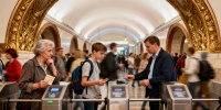 Каждый третий житель Петербурга выбрал Единую карту петербуржца