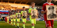Игроки «Кировца-Восхождения» почтили память ветеранов на футбольном поле