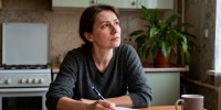 Психиатр рассказал, как перестать быть «вечным спасателем» и научиться заботиться о себе