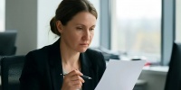 Максимальный больничный в России в 2026 году: кто получит 6 800 рублей в день