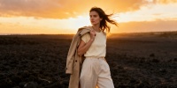 Massimo Dutti представил летнюю коллекцию на фоне вулканического пейзажа