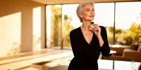Четыре нуарных аромата для женщин 50+, которые ценят стиль и индивидуальность