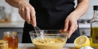 Медово-горчичная заправка: рецепт, который меняет вкус привычных салатов