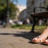 Педикюр, который меняет возраст: какие оттенки лака делают ноги моложе
