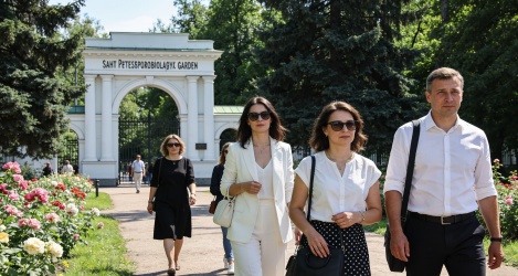 Джунгли посреди Петербурга: место, где растут бананы, ваниль и деревья старше города