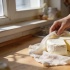 Домашний сыр за ночь: рецепт без заквасок, который удивляет вкусом