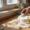 Домашний сыр за ночь: рецепт без заквасок, который удивляет вкусом