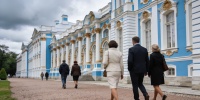 Петербург лидирует в стране по темпам роста зарплат и промышленности