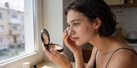 Три тональных средства с SPF до 2500 рублей: тест редакции и неожиданные выводы