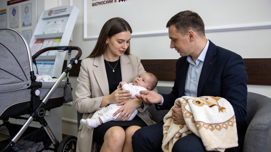 Что скрывают популярные имена: Анна, София, Артем и другие лидеры загсов