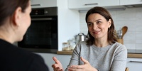 Как отвечать на вопрос «Как дела?», чтобы изменить отношение к жизни