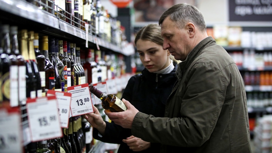 Выручка топ-30 производителей алкоголя выросла несмотря на падение продаж