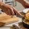 Кабачковый пирог с сыром и колбасой: быстрый рецепт для сытного завтрака