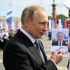 Путин подписал фото для сестры моряка на Дне ВМФ в Петербурге