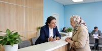В МФЦ с 1 июня появятся отдельные окна и цифровые помощники для пенсионеров