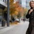 Джинсовая куртка после 50: как носить и не выглядеть старомодно