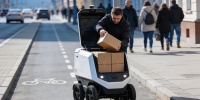 В России утвердили новые стандарты для роботов-доставщиков в городах