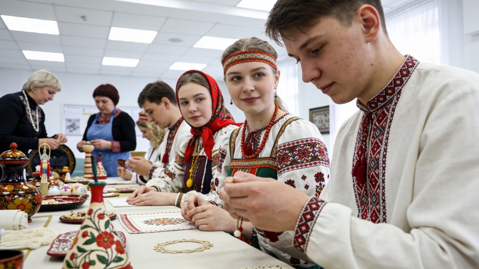 Вологда.Фолк объединил молодежь из 32 регионов России