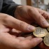 Биметаллические десятки 2002 года: почему монеты &laquo;Министерства&raquo; снова в центре внимания