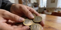 Биметаллические десятки 2002 года: почему монеты «Министерства» снова в центре внимания