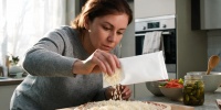 В «Чижике» нашли недорогой сыр, который плавится как дорогие аналоги