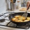 Как добиться золотистой корочки на жареной картошке: совет кулинаров