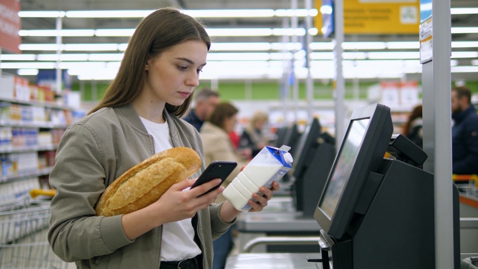 «Пятерочка», «Магнит» и «Ашан» раздают продукты бесплатно через приложения и бонусы