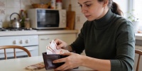 Три народных правила хранения наличных: как привлечь финансовое благополучие