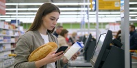 «Пятерочка», «Магнит» и «Ашан» раздают продукты бесплатно через приложения и бонусы