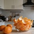 Мандариновые корки в Европе дороже фрукта: как их используют дома и в саду