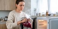 Как быстро приготовить свеклу без запаха и грязной посуды: проверенный способ