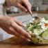 Огурцы по-немецки: как простой рецепт меняет вкус привычного салата