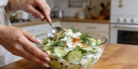 Огурцы по-немецки: как простой рецепт меняет вкус привычного салата