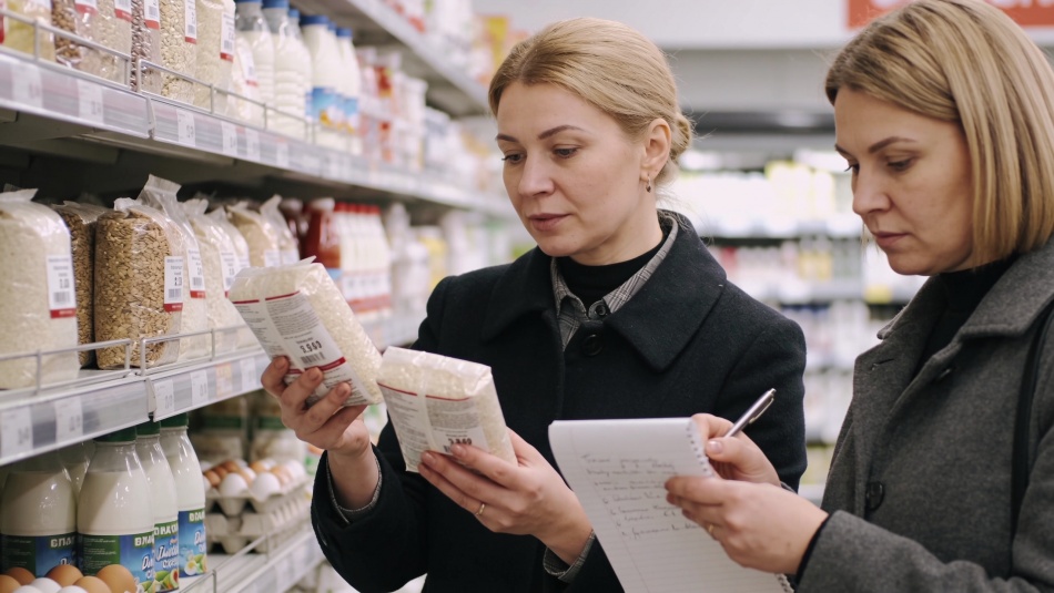 Зашла в «Чижик» вслед за соседкой — теперь беру там эти 10 продуктов
