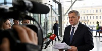 Миронов обвинил единороссов в удалении запрещенного контента из соцсетей