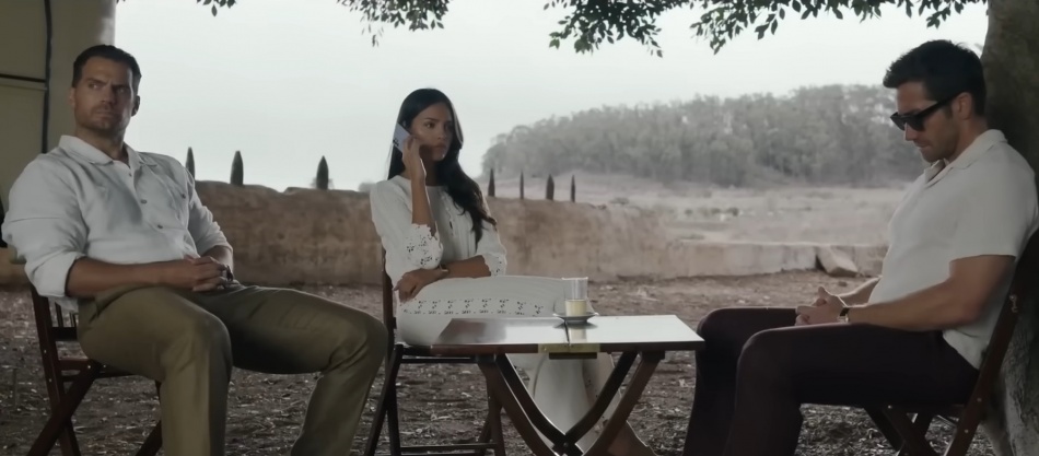 Гай Ричи представил трейлер фильма «Вне закона» с Джилленхолом и Кавиллом