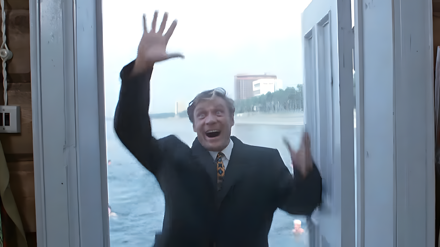 Кадр из фильма &laquo;Любовь и голуби&raquo;