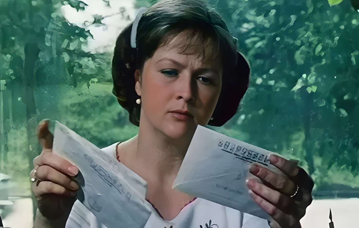 Кадр из фильма &laquo;Одиноким предоставляется общежитие&raquo;