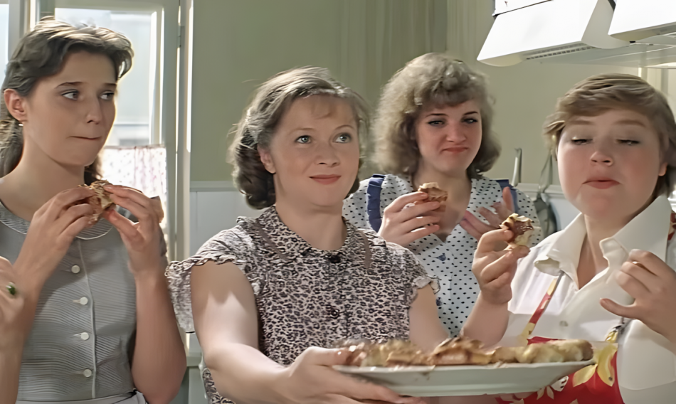 Как снимали «Одиноким предоставляется общежитие»: история, детали, скандалы