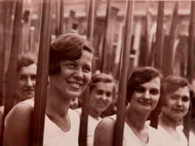 Фото Выставка Человек советский - человек эмоциональный