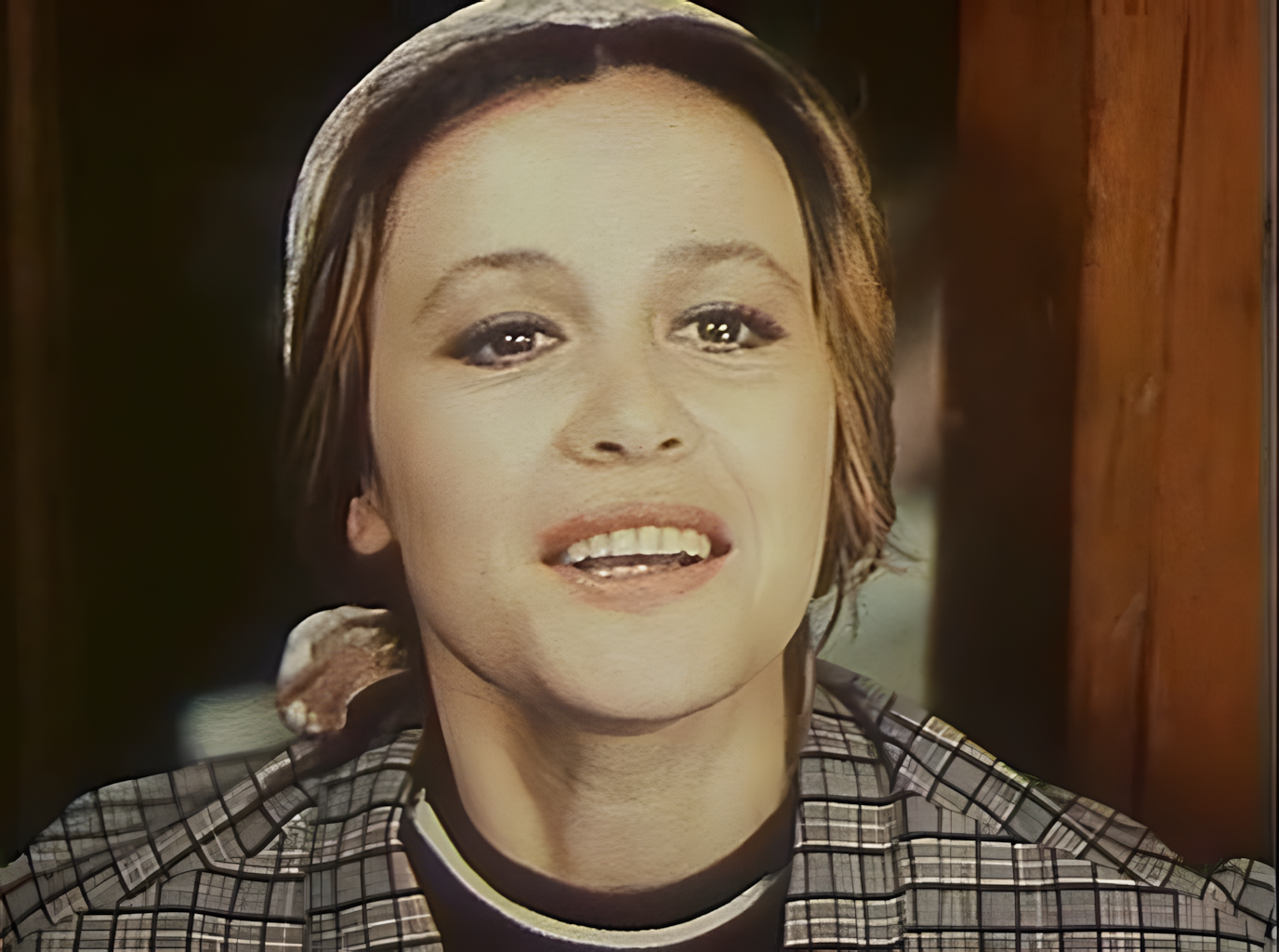 Кадр из фильма &laquo;Фотографии на стене&raquo;