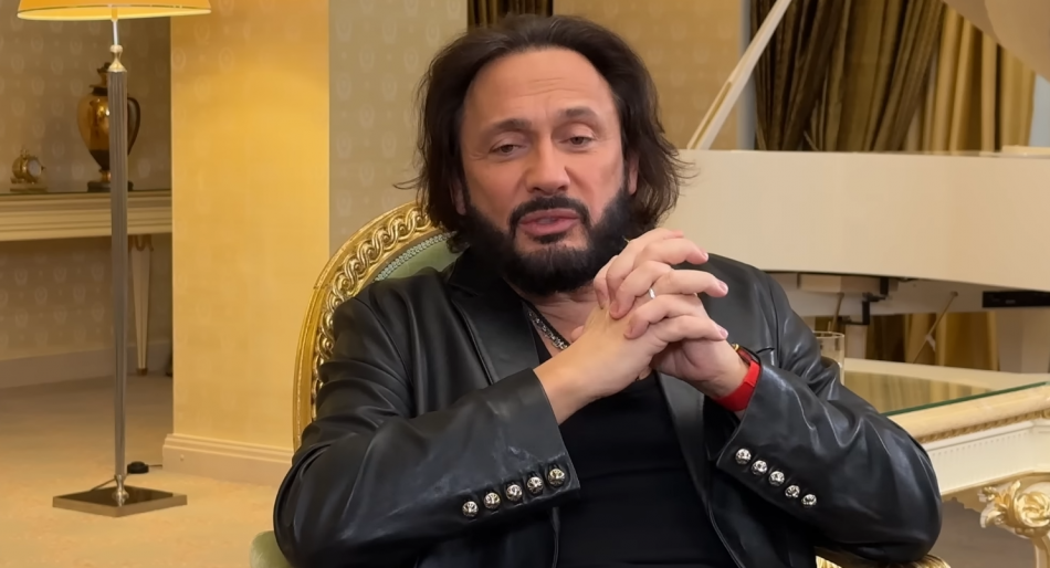 Стас Михайлов отметил день рождения в особняке с гостями и шоу