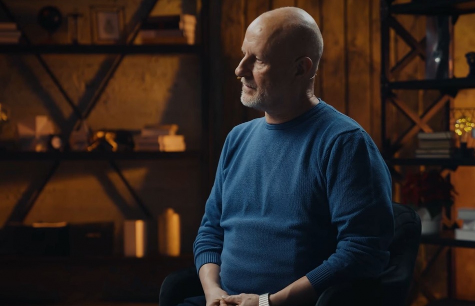 Дмитрий Пучков задал критикам жизни в России неожиданный вопрос