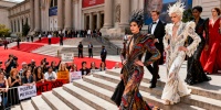 Met Gala 2026: искусство, протесты и неожиданные модные решения на балу